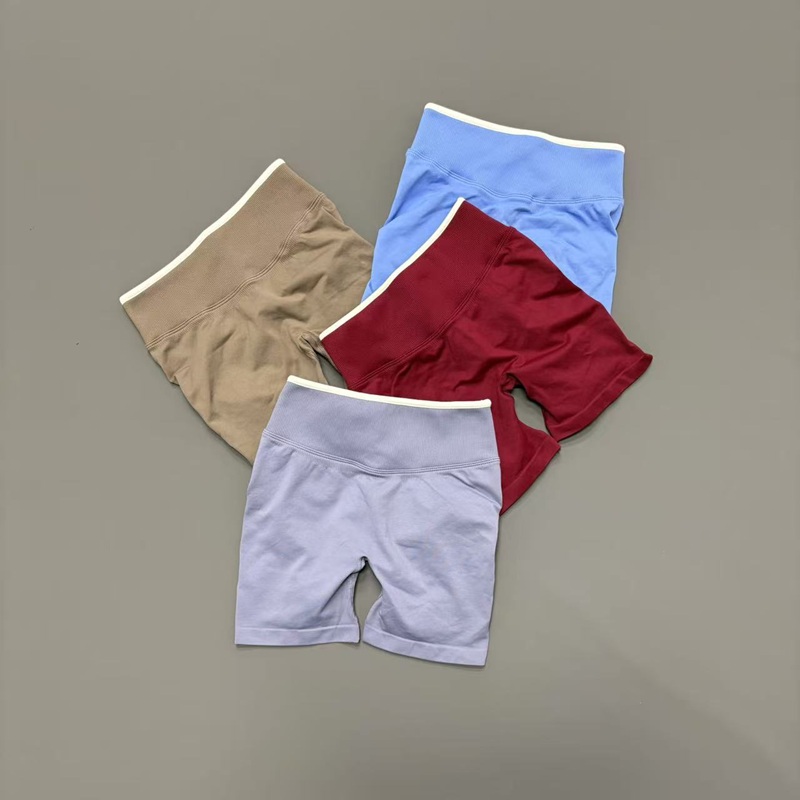 Ignite Sculp Scrun Gym Shorts  - đánh giá và giá Ignite Yoga Fitness